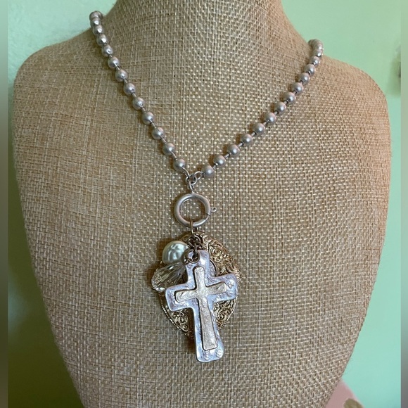 Silver Beaded Necklace with Cross Pendants - Picture 8 of 9